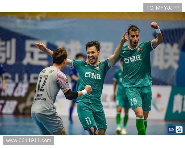 上海足球队强势领跑城市联赛积分榜以95分稳居第一名 上海足球队强势领跑城市联赛积分榜以95分稳居第一名