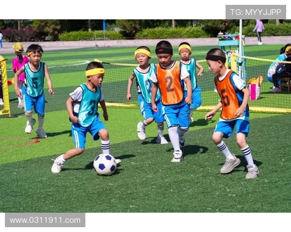 个性鲜明的世界足球明星们如何在绿茵场上展现自我魅力与风采